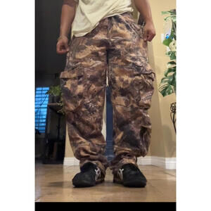 Men's Camouflage Cargo Pants - Comfortable & Stylish